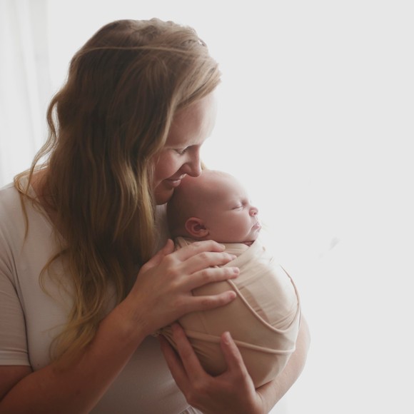 Meet your Posher, Tori - Picture 1 of 1